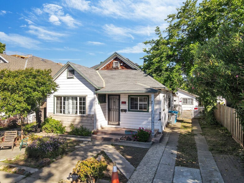 65 E 2nd St, Morgan Hill, CA à vendre - Photo du bâtiment - Image 2 de 8