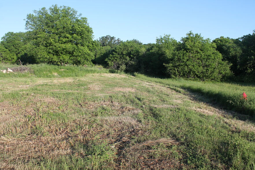 402 Carter Spur, Troy, TX for sale - Building Photo - Image 3 of 4