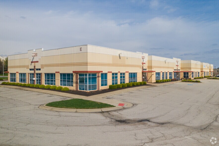 11025-11091 Strang Line Rd, Lenexa, KS à vendre - Photo du bâtiment - Image 2 de 26