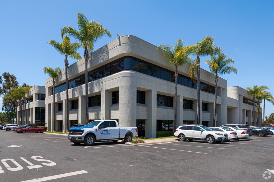 7220 Trade St, San Diego, CA for lease - Building Photo - Image 2 of 23