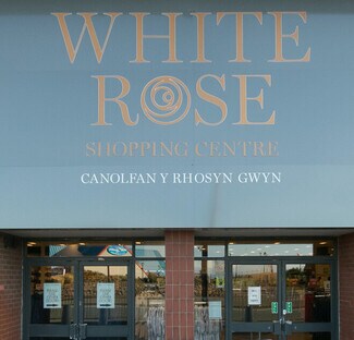 Plus de détails pour High St, Rhyl - Commerce de détail à louer