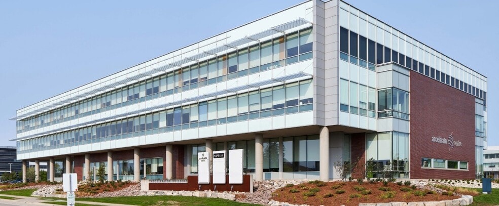 295 Hagey Blvd, Waterloo, ON for lease - Primary Photo - Image 1 of 6