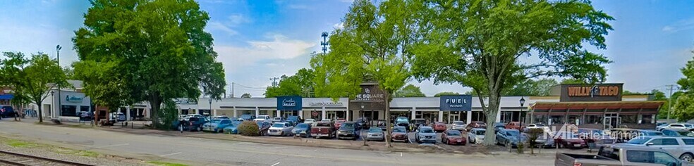 107-129 NE Main St, Simpsonville, SC à louer - Photo du bâtiment - Image 1 de 9
