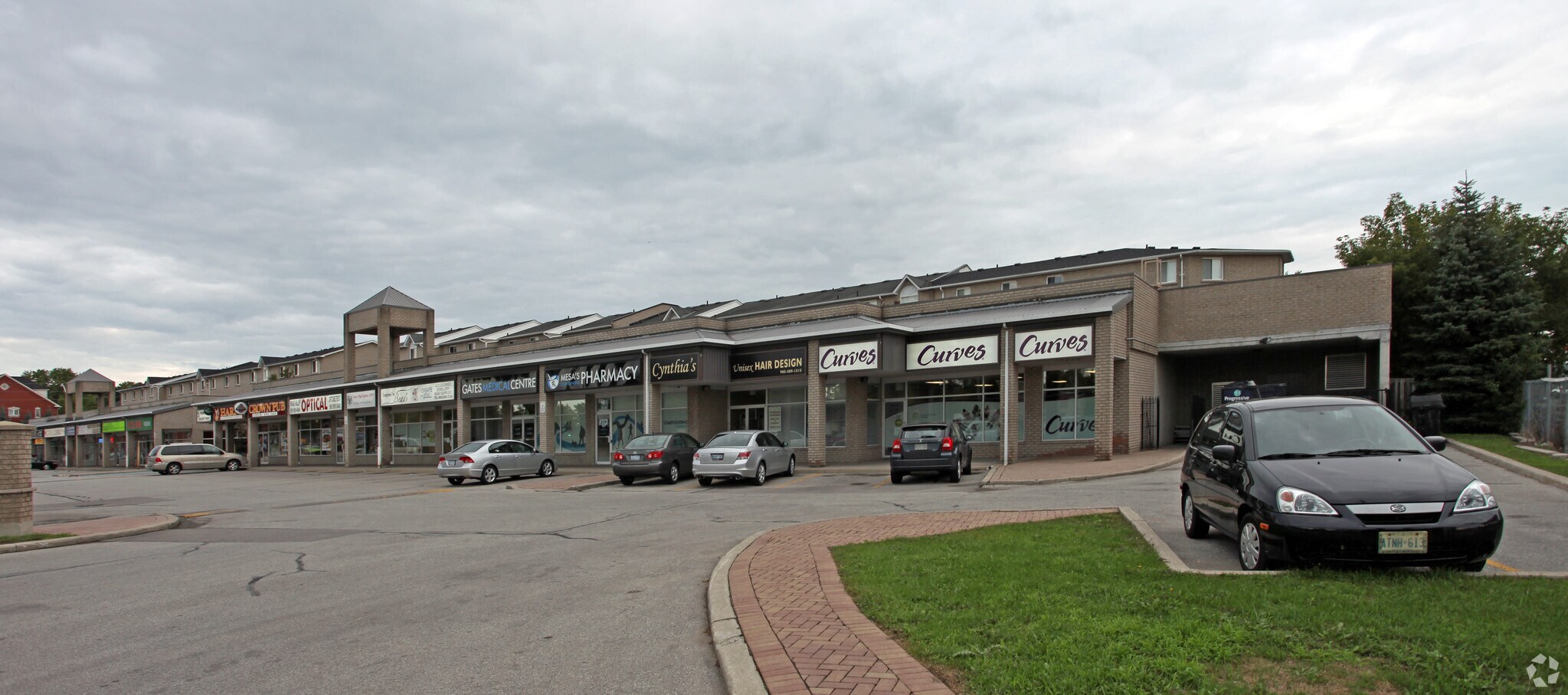 300 Kingston Rd, Pickering, ON for sale Primary Photo- Image 1 of 1