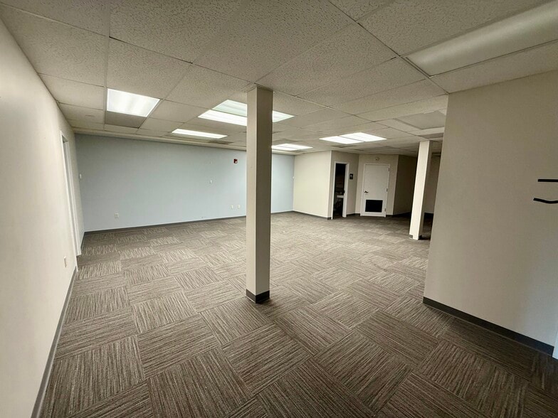 326 E High St, Potosi, MO for sale - Building Photo - Image 3 of 16