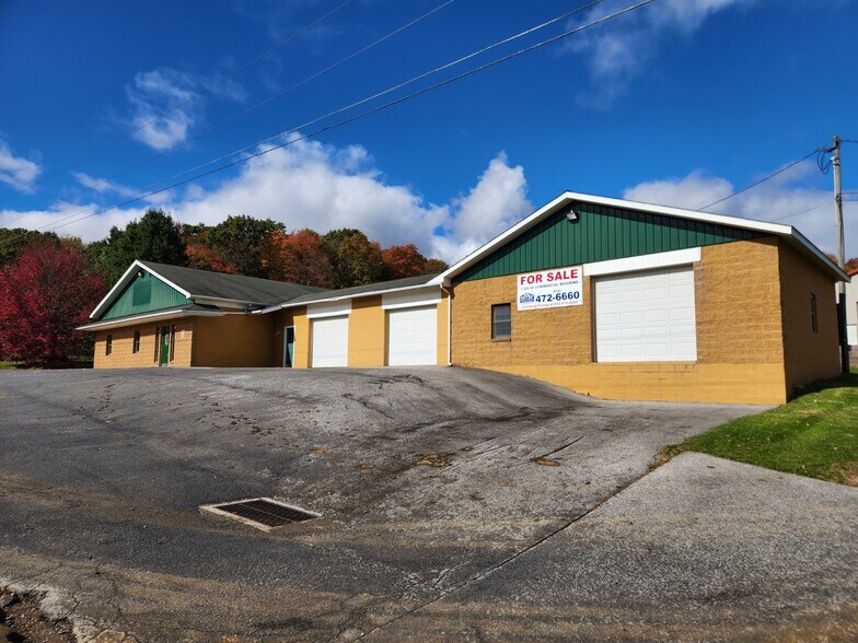 104 Dakota Ln, Nanty Glo, PA for sale - Building Photo - Image 1 of 13