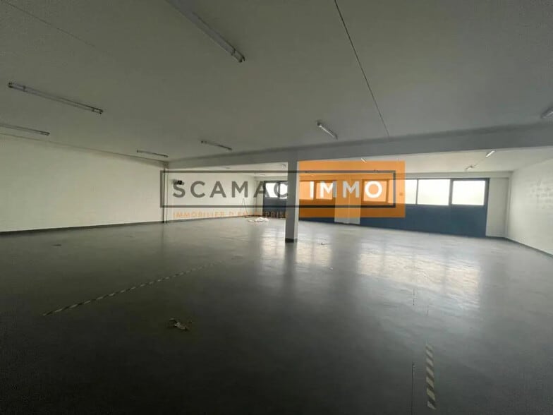Industrial in Herblay-sur-Seine for lease - Interior Photo - Image 2 of 15
