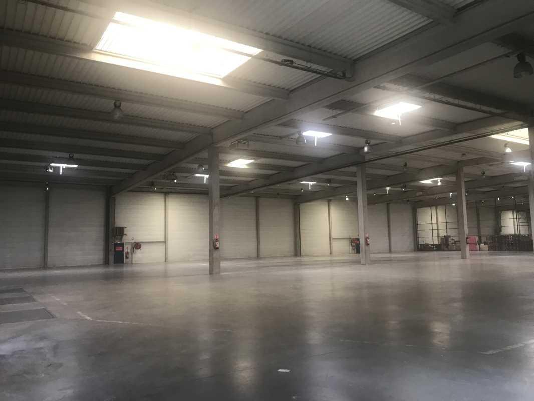 Industrial in Élancourt for lease Interior Photo- Image 1 of 2