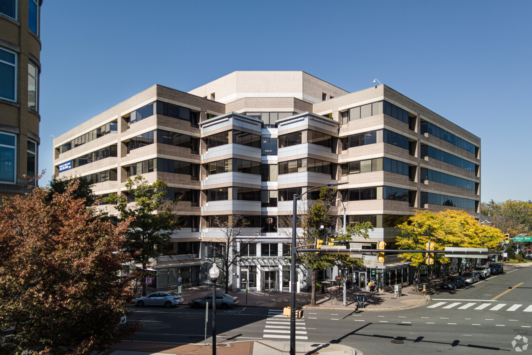 3033 Wilson Blvd, Arlington, VA for lease Building Photo- Image 1 of 15