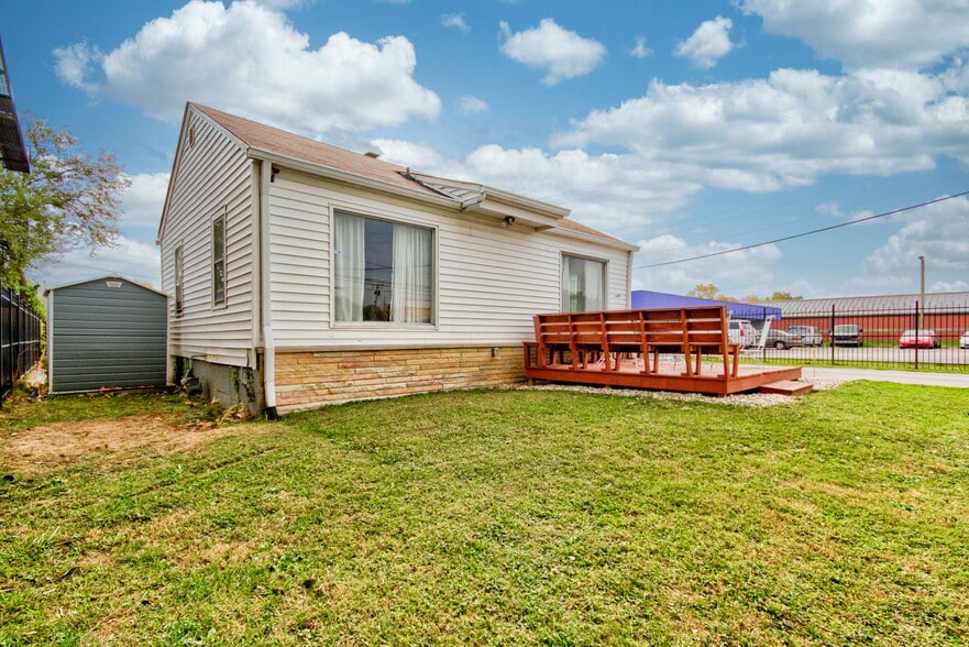 4451 Old Allisonville Rd, Indianapolis, IN for sale - Building Photo - Image 3 of 53