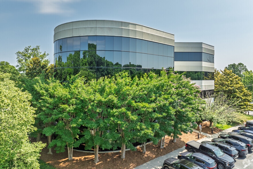 1801 Stanley Rd, Greensboro, NC for lease - Building Photo - Image 2 of 5