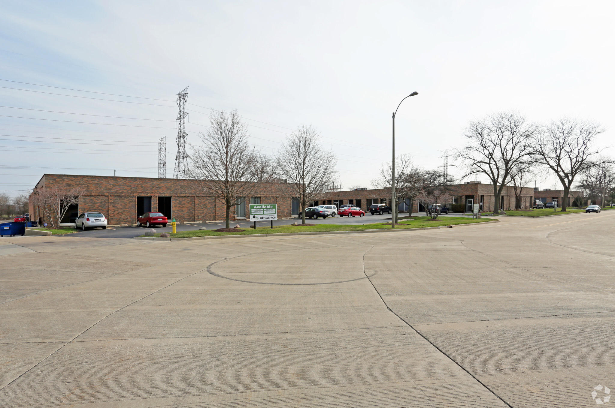 443-493 W Fullerton Ave, Elmhurst, IL for lease Primary Photo- Image 1 of 35