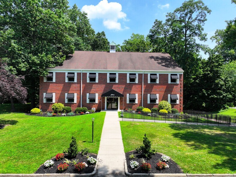 3 3rd St, Bordentown, NJ à louer - Photo du bâtiment - Image 2 de 7