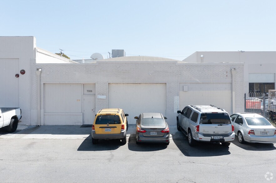 7006 Stanford Ave, Los Angeles, CA for sale - Building Photo - Image 3 of 6