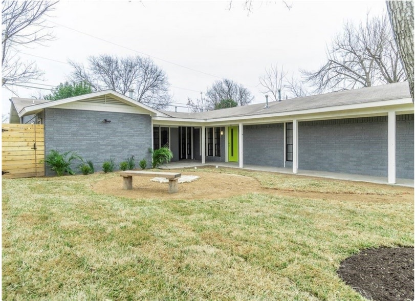 1010 N Meadows Dr, Austin, TX for sale - Primary Photo - Image 1 of 10