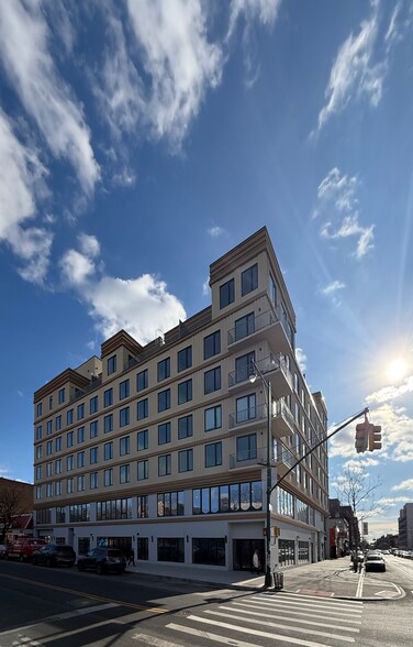 2700 Church Ave, Brooklyn, NY à louer - Photo du bâtiment - Image 2 de 6