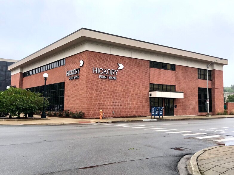 201 N Randolph St, Champaign, IL for lease - Building Photo - Image 1 of 47