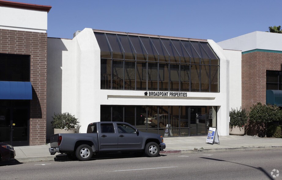 222 W 2nd Ave, Escondido, CA à louer - Photo du bâtiment - Image 3 de 5