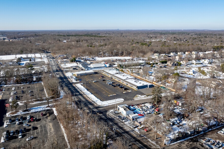 99 Middle Country Rd, Coram, NY for lease - Aerial - Image 3 of 4