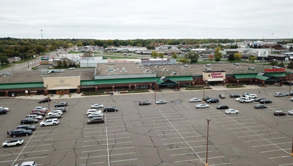 2510 W Division St, Saint Cloud, MN for lease Building Photo- Image 1 of 3