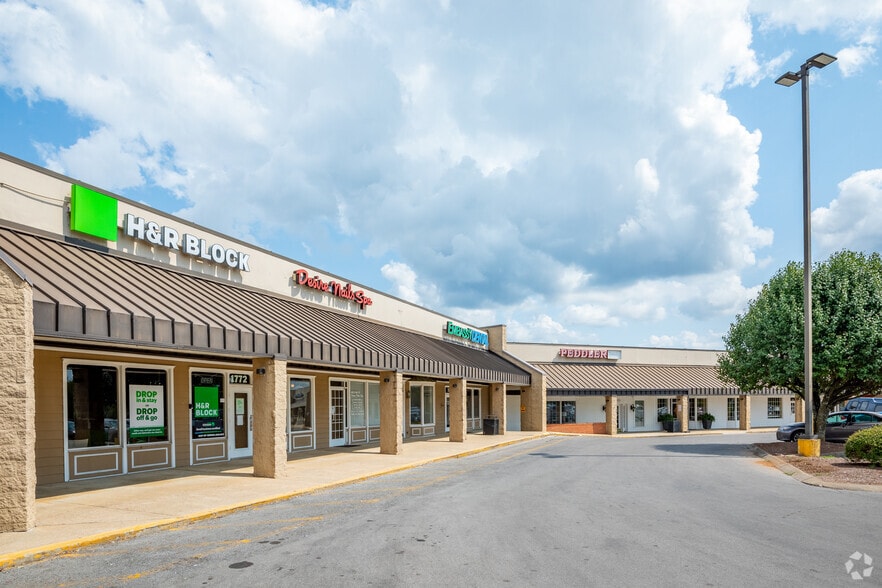 1622 NW Broad St, Murfreesboro, TN for lease - Building Photo - Image 3 of 7