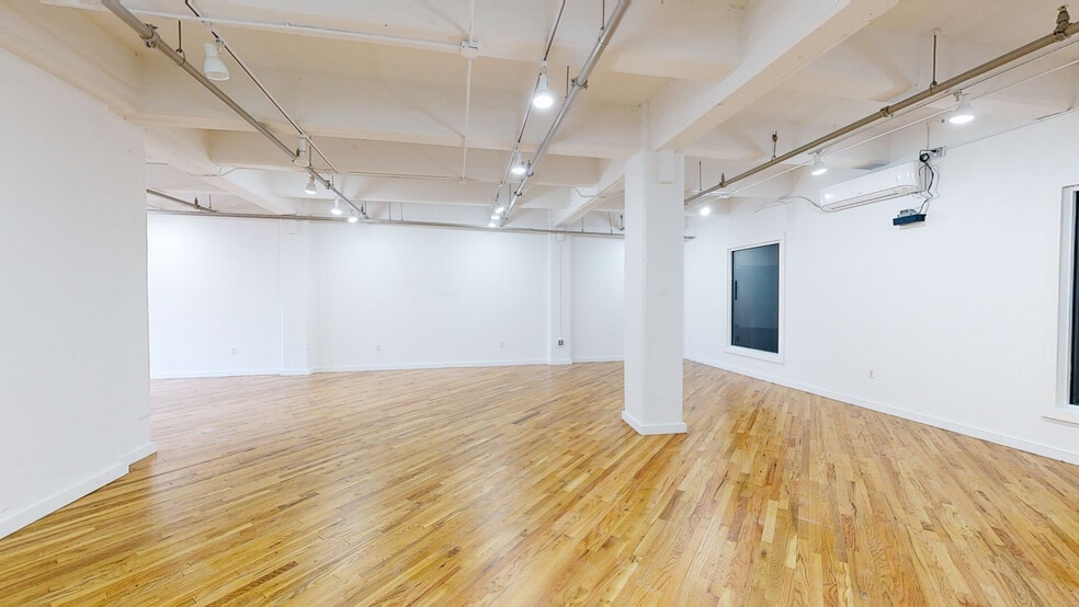 58-78 Jay St, Brooklyn, NY for lease - Matterport 3D Scan - Image 2 of 15