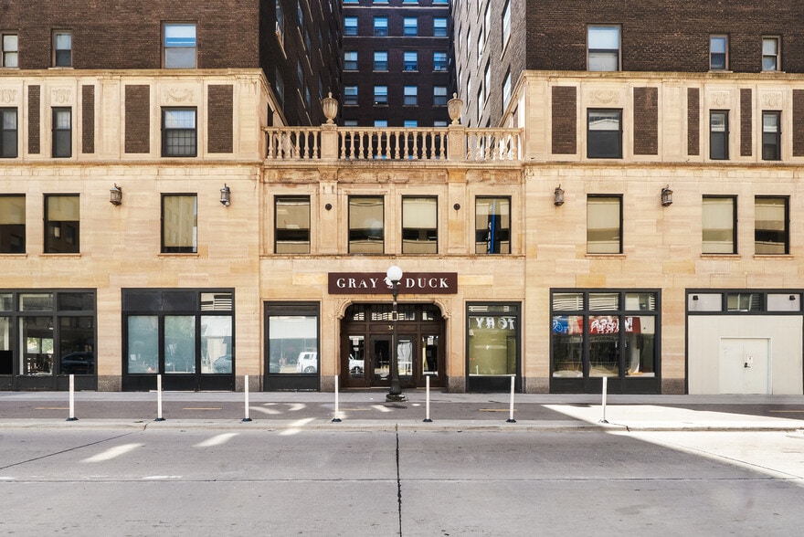345 Wabasha St N, Saint Paul, MN for lease - Building Photo - Image 1 of 51