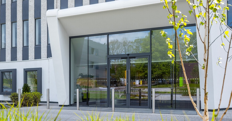 Basing View, Basingstoke à louer - Photo du bâtiment - Image 2 de 6