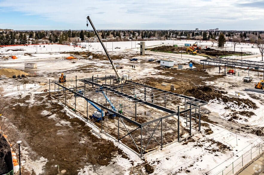 122 51 Av NW, Edmonton, AB for lease - Primary Photo - Image 1 of 2