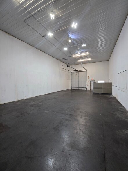 5680 NE Quam Ave, Saint Michael, MN à louer - Photo du bâtiment - Image 3 de 17