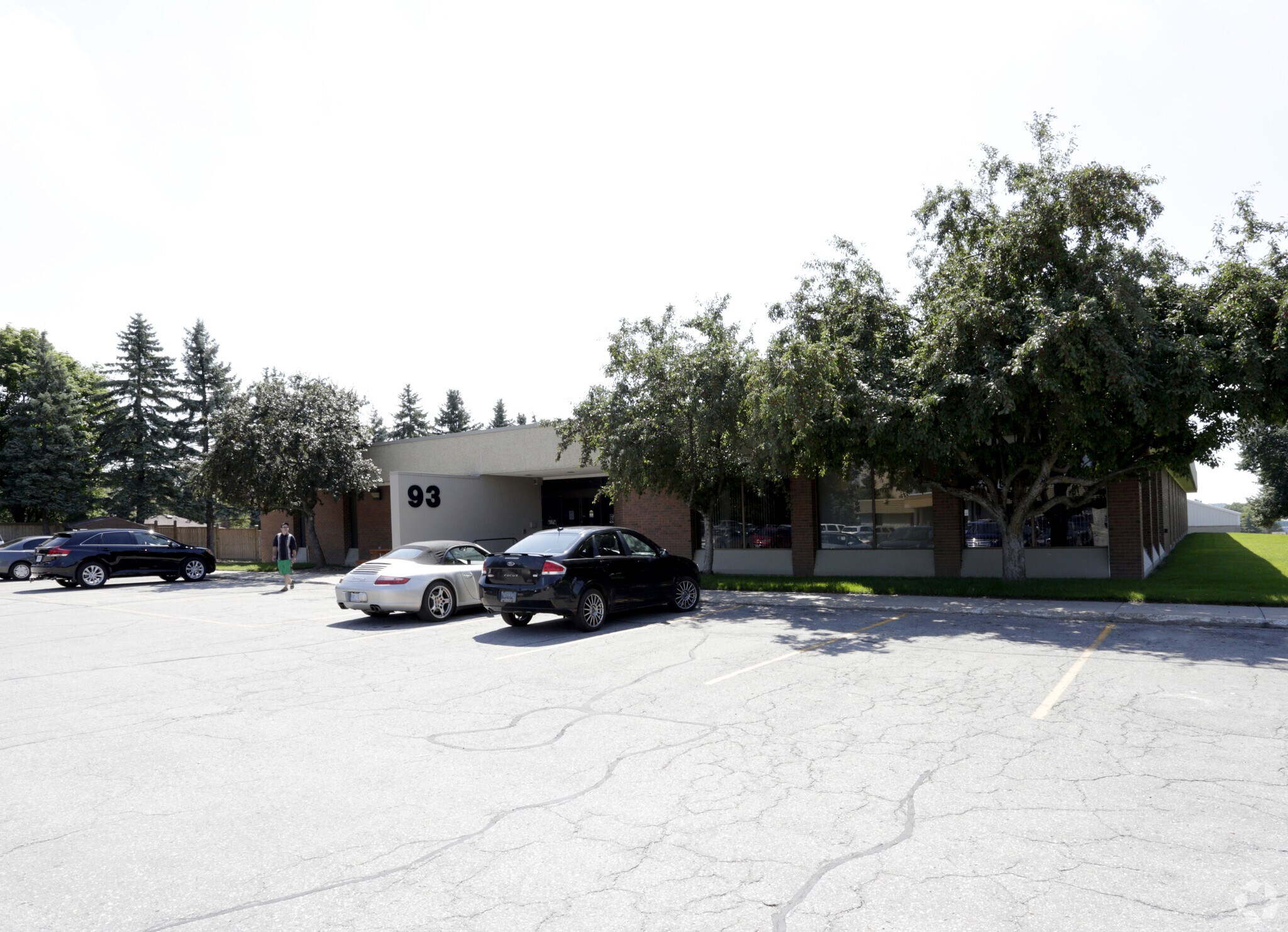 93 Bell Farm Rd, Barrie, ON à vendre Photo principale- Image 1 de 1