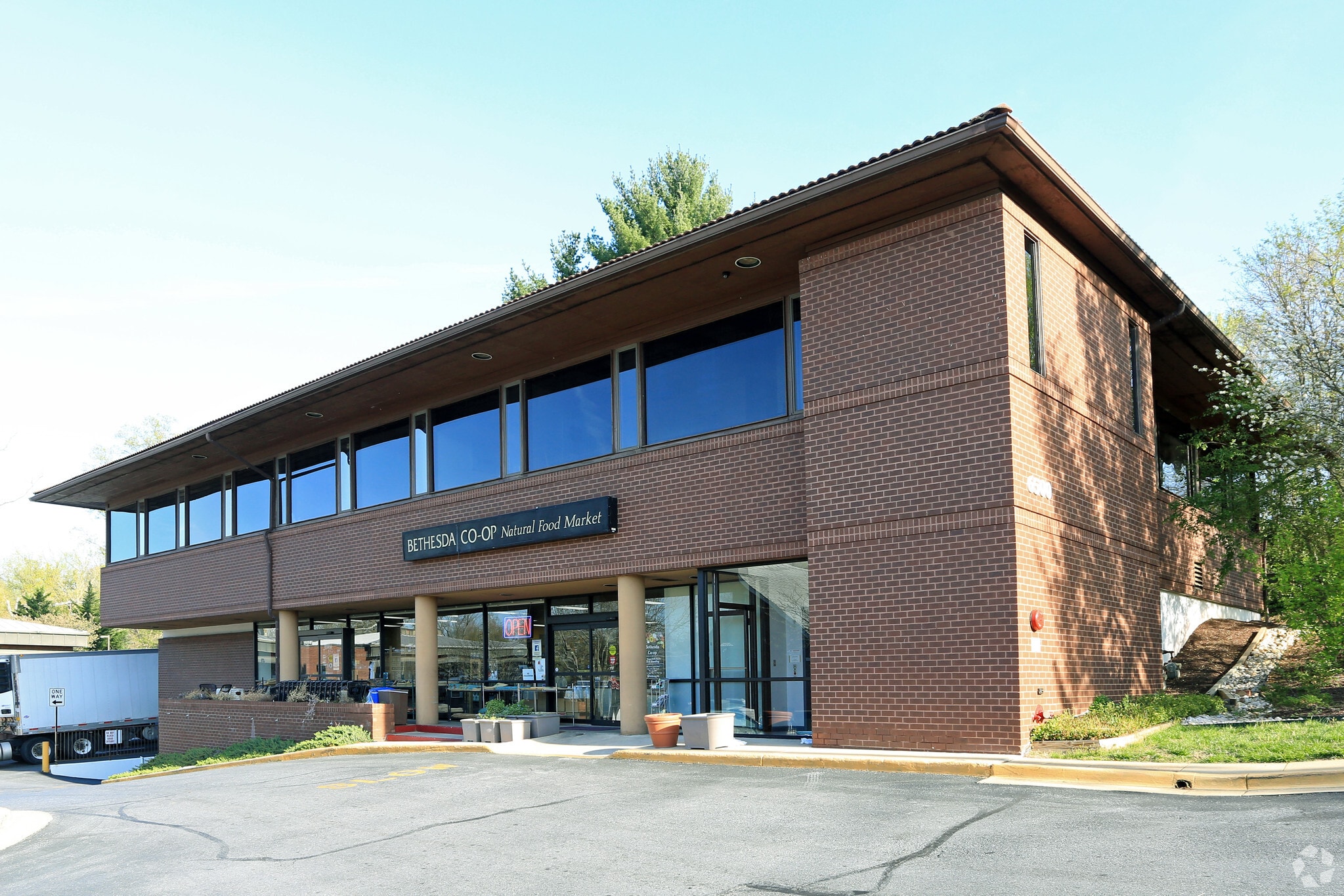 6500 Seven Locks Rd, Cabin John, MD for lease Building Photo- Image 1 of 5