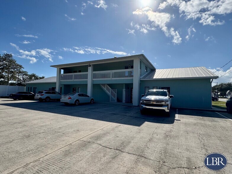 21 W Fee Ave, Melbourne, FL à vendre - Photo du bâtiment - Image 3 de 5