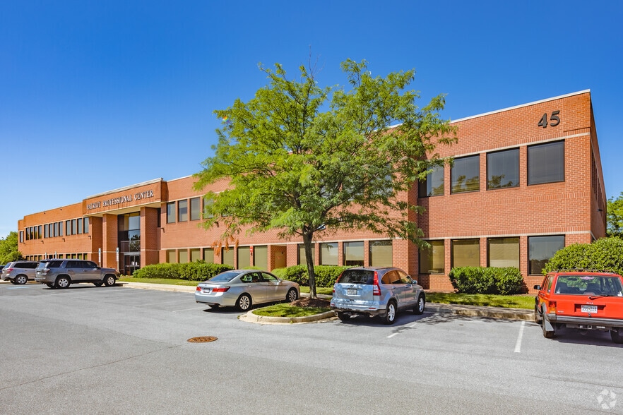 45 Thomas Johnson Dr, Frederick, MD for lease - Building Photo - Image 3 of 9