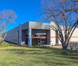 101 Electronics Blvd SW, Huntsville, AL for lease Building Photo- Image 1 of 12