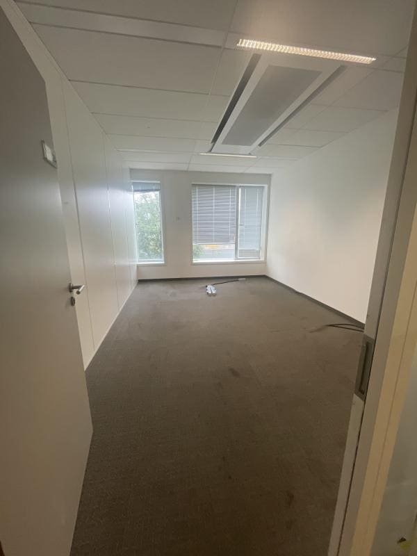 Bureau dans Nanterre à louer Photo intérieure- Image 1 de 22