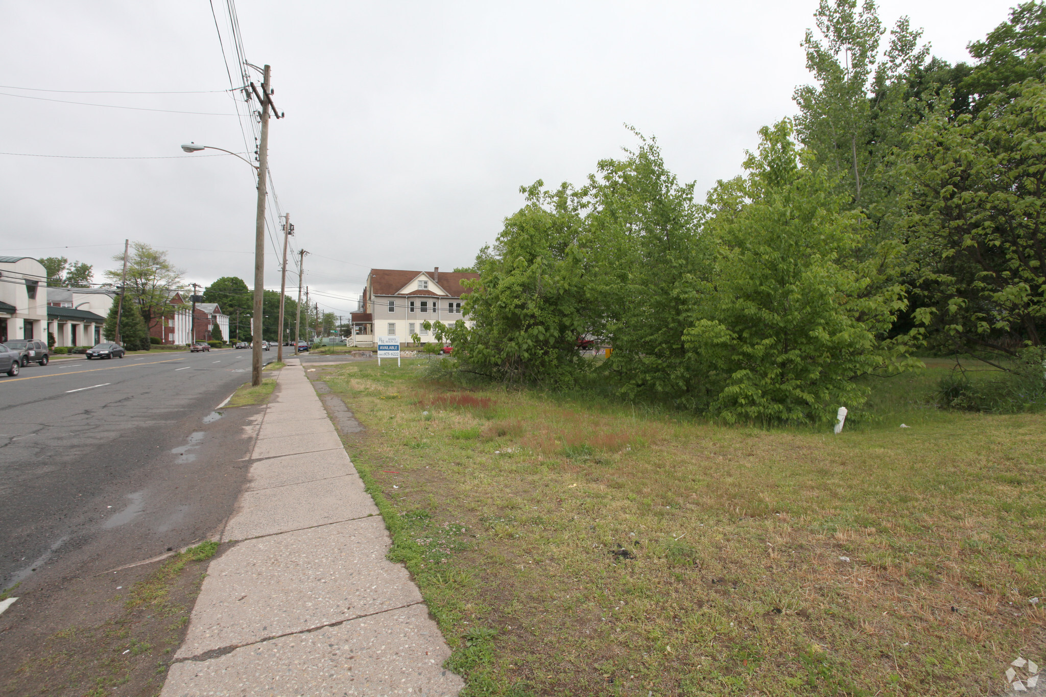 526 Burnside Ave, East Hartford, CT for sale Primary Photo- Image 1 of 1