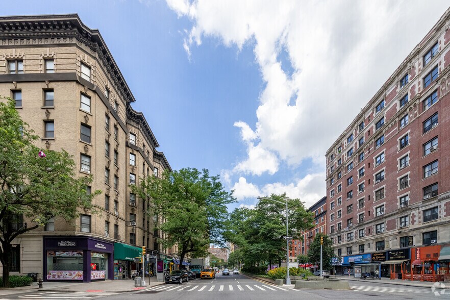 229-239 W 101st St, New York, NY for lease - Building Photo - Image 2 of 4