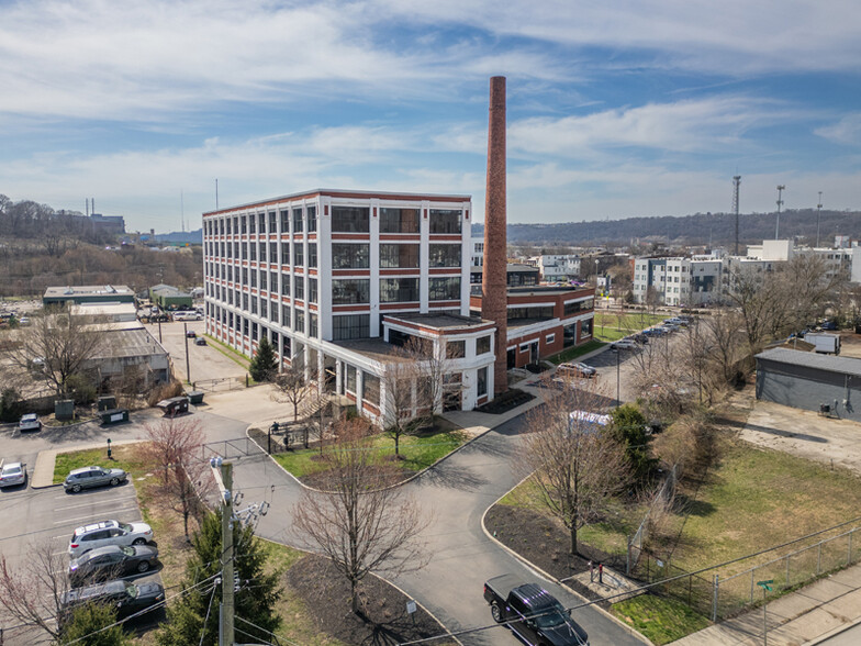 4101 Spring Grove Ave, Cincinnati, OH à vendre - Photo du bâtiment - Image 1 de 1