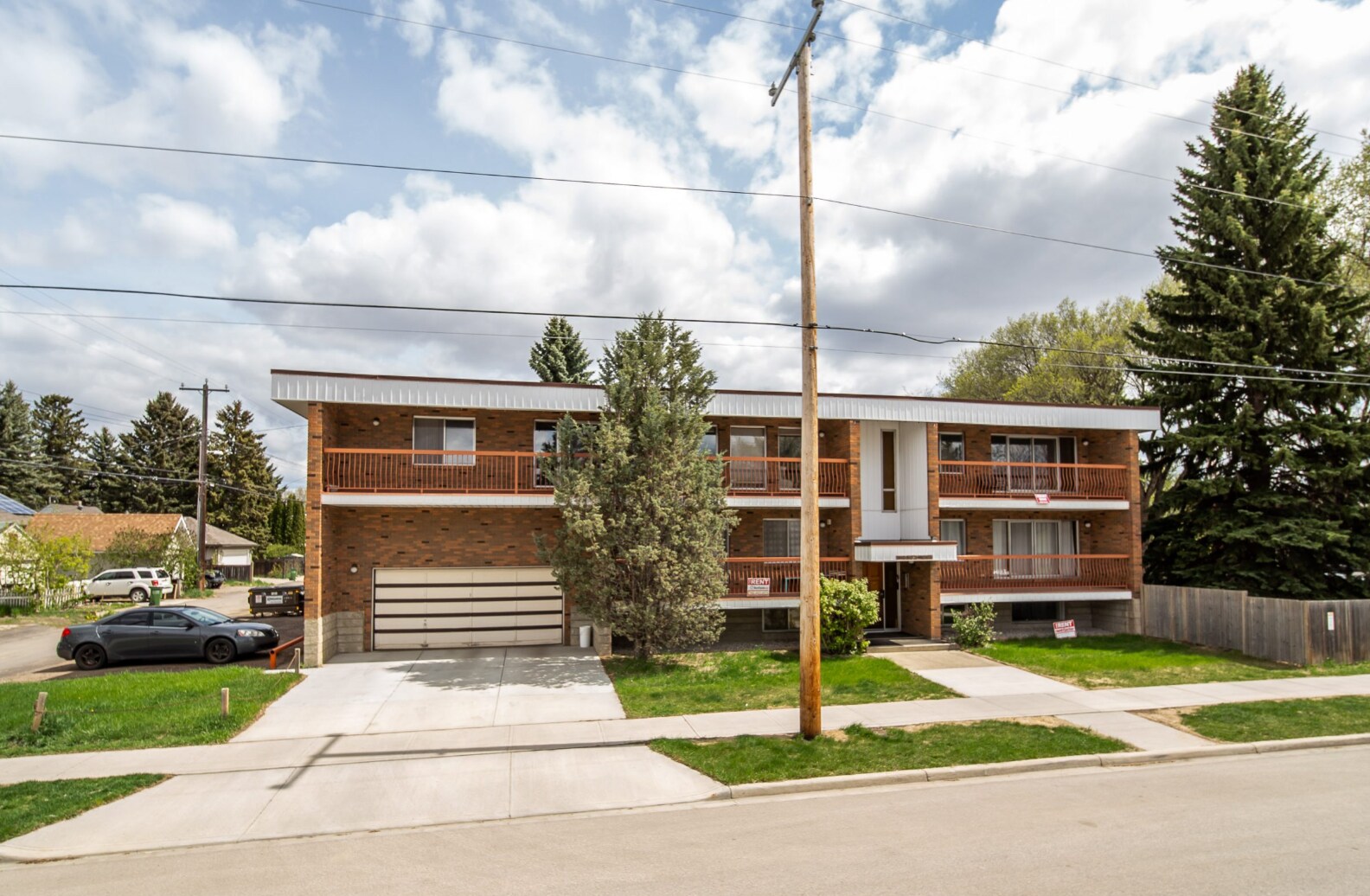 8003 91 St NW, Edmonton, AB à vendre Photo principale- Image 1 de 1