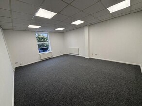 19-23 High St, Kidlington à louer Photo intérieure- Image 1 de 2