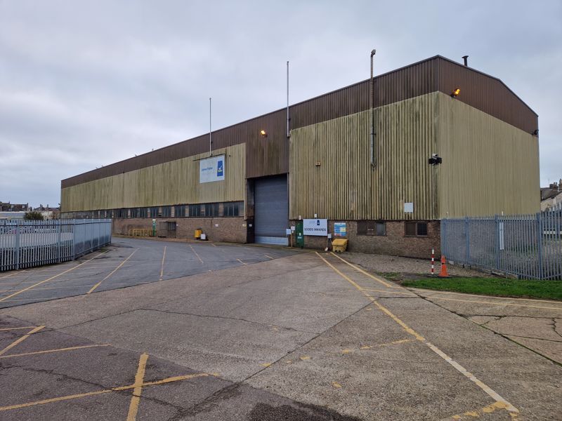 Horn Hl, Lowestoft for lease Building Photo- Image 1 of 4