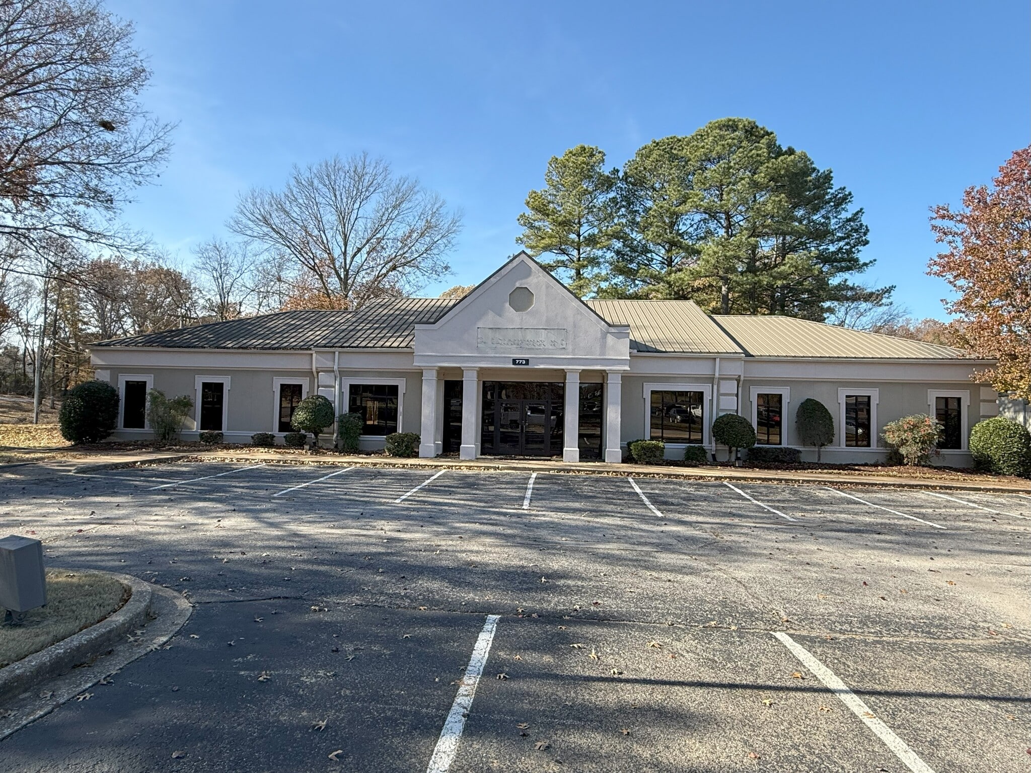 773 N Parkway, Jackson, TN for lease Primary Photo- Image 1 of 6