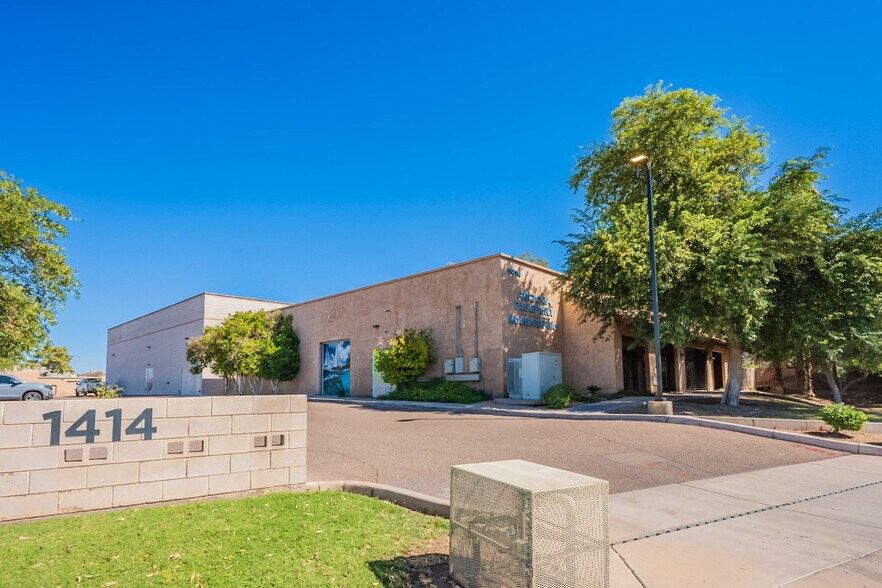 1414 W 14th St, Tempe, AZ à vendre - Photo du bâtiment - Image 1 de 37