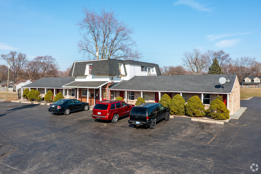 8303 Telegraph Rd, Taylor, MI for sale - Primary Photo - Image 1 of 1