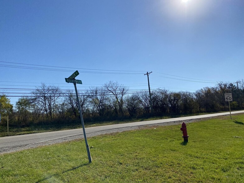 Midlothian Rd, Hawthorn Woods, IL for sale - Primary Photo - Image 1 of 1