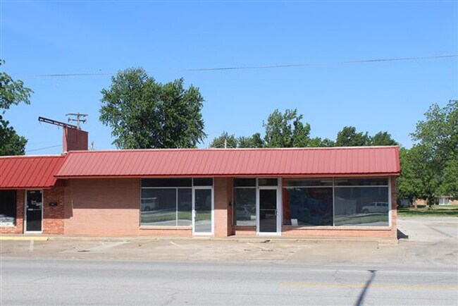 Plus de détails pour 1322 S Van Buren St, Enid, OK - Bureau à vendre