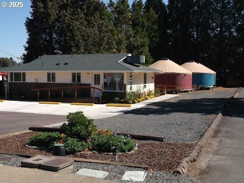 87991 Territorial Rd, Veneta, OR à vendre Photo du bâtiment- Image 1 de 32