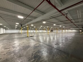 1243 E Garner Bagnal Blvd, Statesville, NC for lease Interior Photo- Image 2 of 8