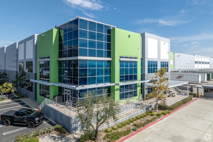 12521 Arrow Rte, Rancho Cucamonga, CA for lease - Building Photo - Image 2 of 9